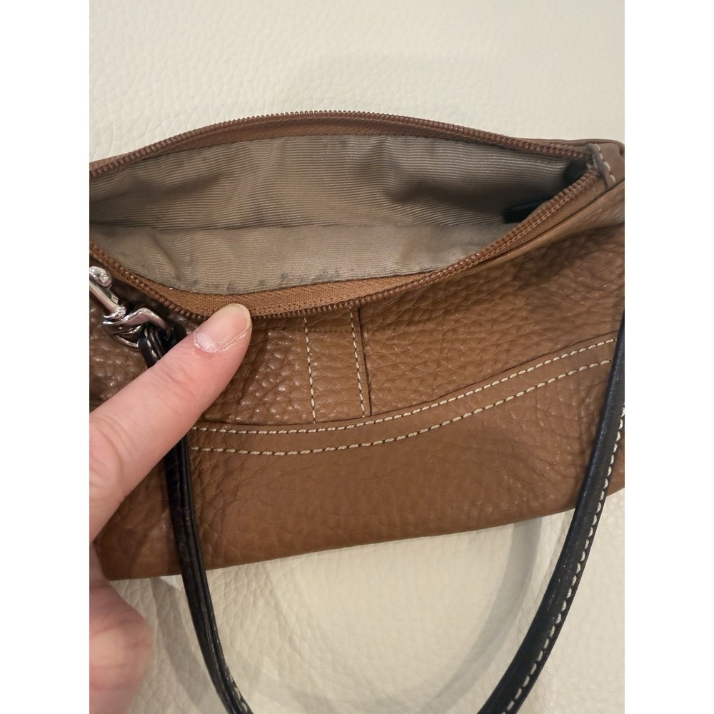 Vintage Coach British Tan Wristlet - Picture 6 of 7